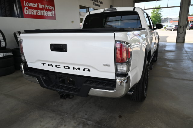 Used 2023 Toyota Tacoma TRD Off-Road AWD/4WD image 6