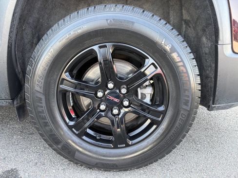 Used 2021 GMC Acadia AT4 w/ Technology Package AWD/4WD image 23