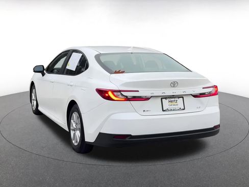 Used 2025 Toyota Camry LE image 11