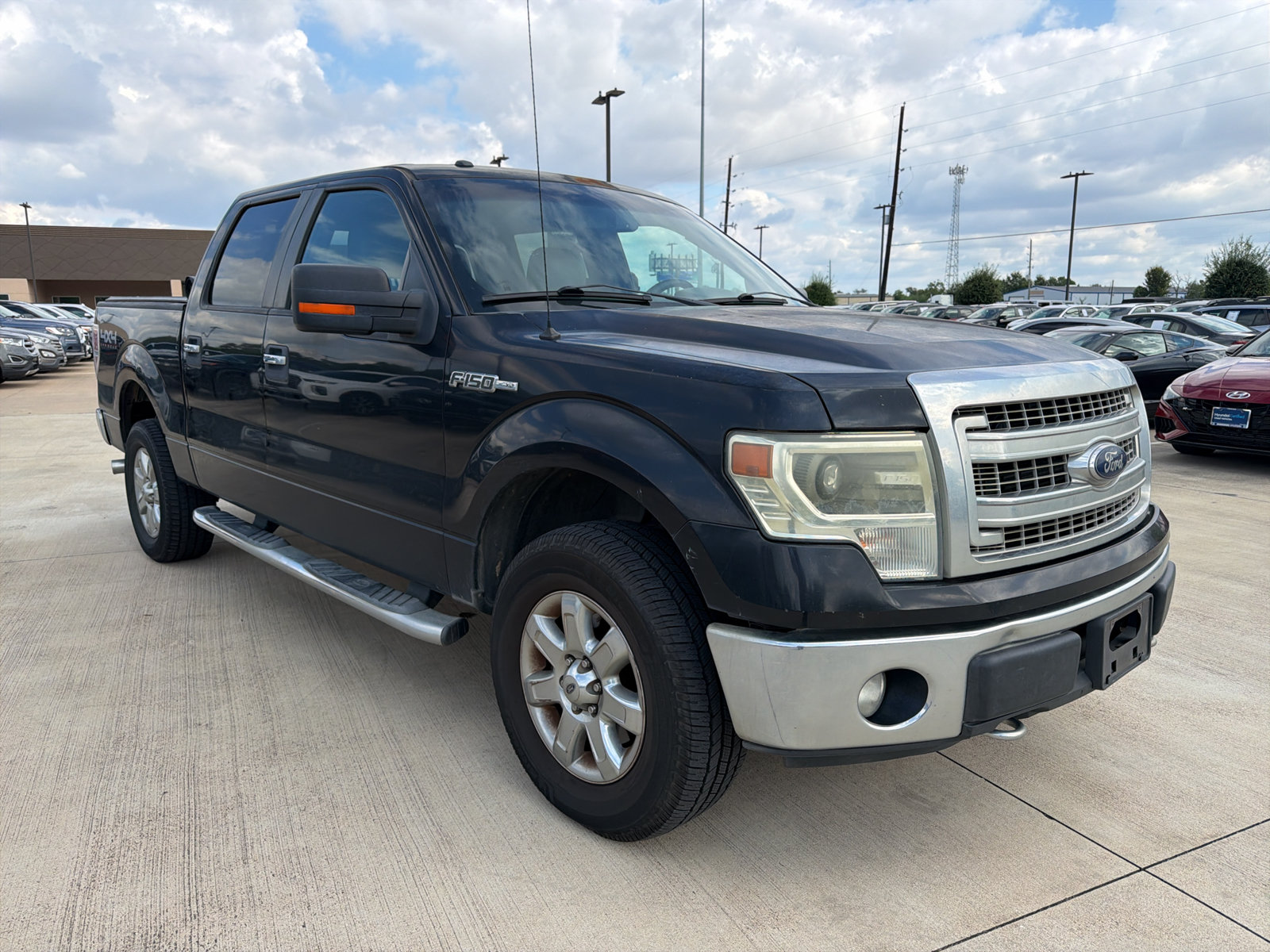 Used 2014 Ford F150 XLT w/ XLT Chrome Package AWD/4WD image 3