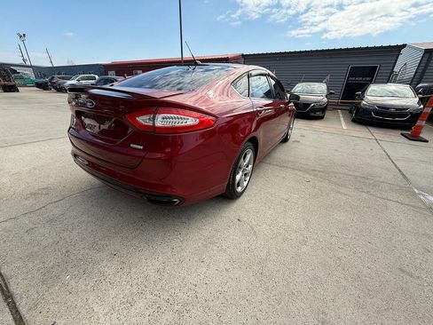 Used 2016 Ford Fusion SE w/ Equipment Group 201A image 23