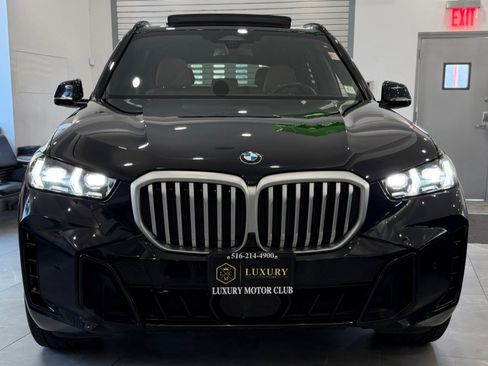 Used 2026 BMW X5 xDrive40i w/ M Sport Package AWD/4WD image 2