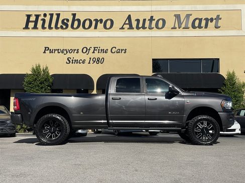 Used 2021 RAM 3500 Big Horn w/ Level 2 Equipment Group AWD/4WD image 4