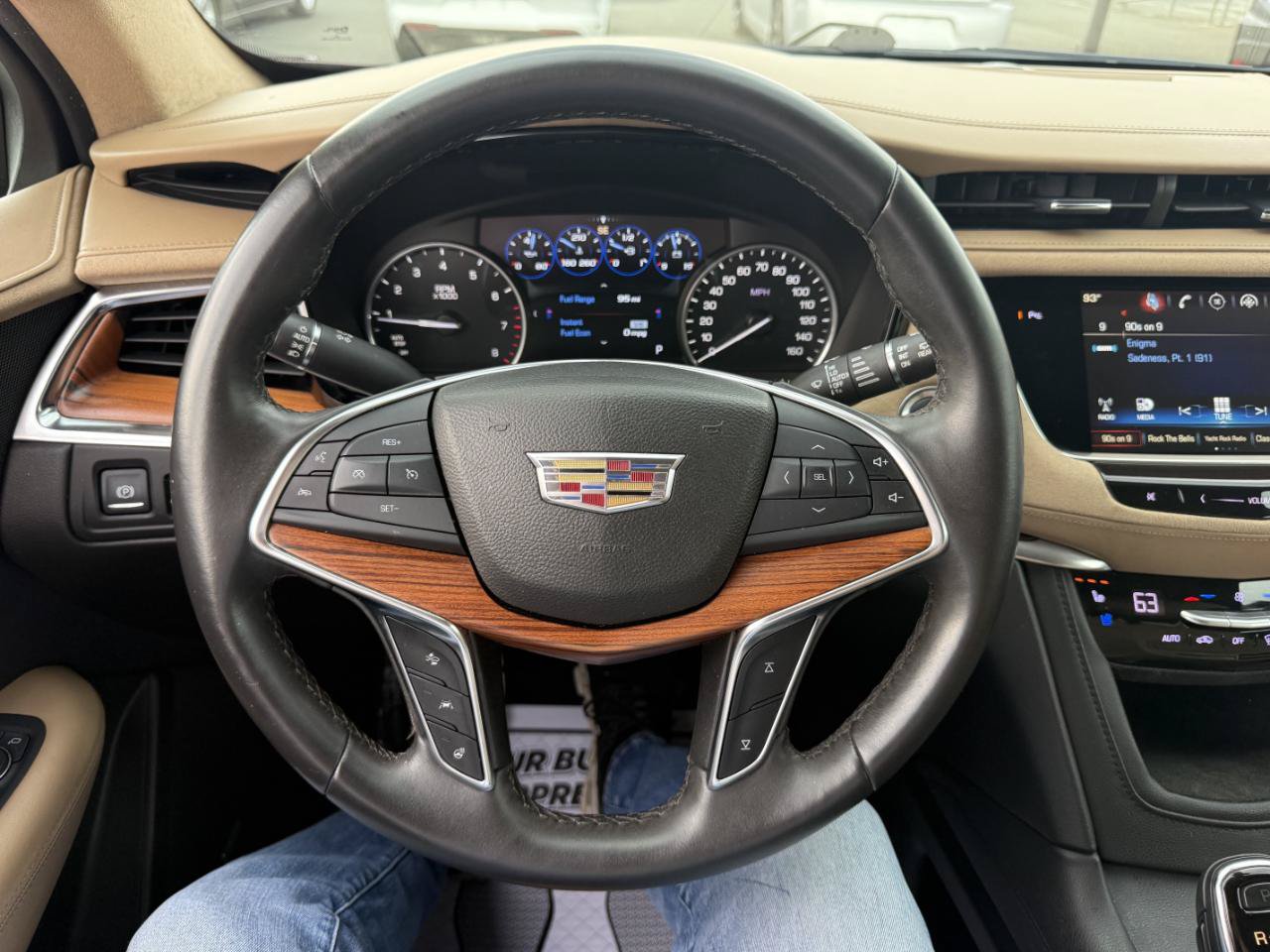 Used 2017 Cadillac XT5 Platinum AWD/4WD image 14
