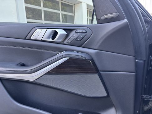 Used 2019 BMW X7 xDrive50i w/ Premium Package AWD/4WD image 15