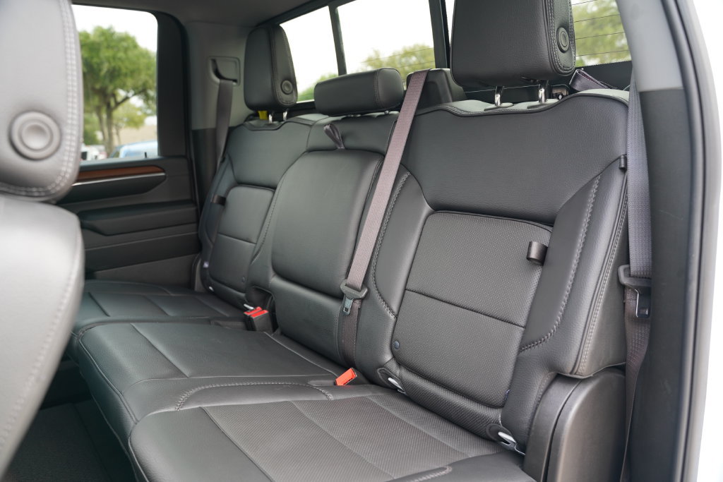 Used 2024 GMC Sierra 2500 Denali w/ Denali Reserve Package AWD/4WD image 29