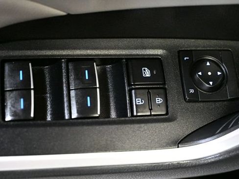 Used 2022 Toyota RAV4 XLE w/ Convenience Package AWD/4WD image 42
