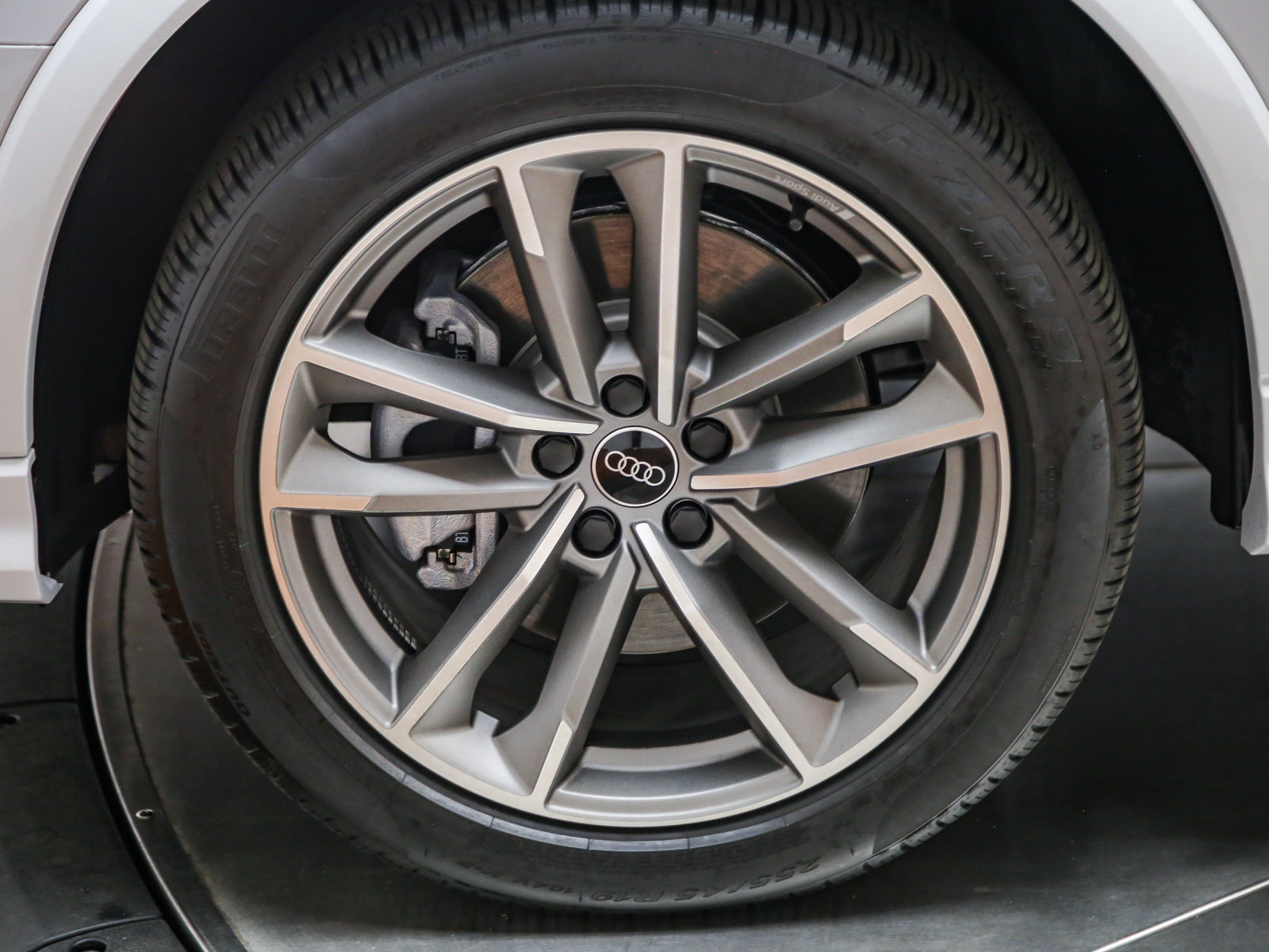 Certified 2025 Audi Q3 2.0T Premium AWD/4WD image 10