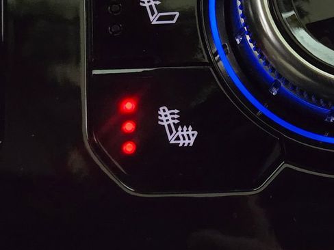 Used 2024 GMC Sierra 2500 Denali w/ Denali Reserve Package image 8