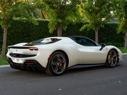 Used 2023 Ferrari 296 GTS image 62