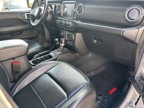 Used 2023 Jeep Wrangler Unlimited Sahara w/ Cold Weather Group image 25