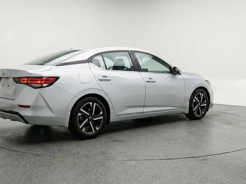 Used 2025 Nissan Sentra SV FWD image 9