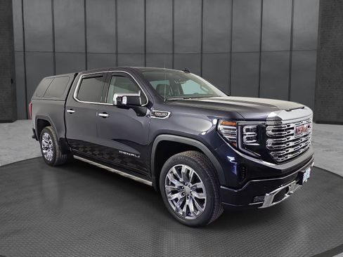 Used 2025 GMC Sierra 1500 Denali w/ Denali Reserve Package AWD/4WD image 3