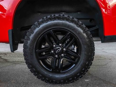 Used 2023 Chevrolet Silverado 1500 LT Trail Boss w/ Protection Package image 10