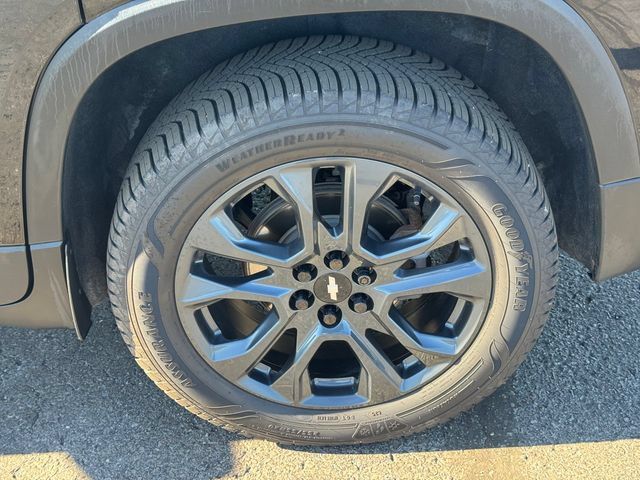 Used 2020 Chevrolet Traverse RS w/ LPO, Floor Liner Package AWD/4WD image 11
