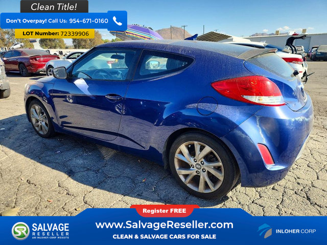 Used 2016 Hyundai Veloster FWD image 3