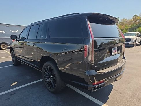 Used 2023 Cadillac Escalade ESV Sport Platinum w/ LPO, ONYX Package AWD/4WD image 8