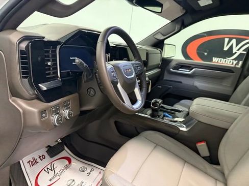 New 2026 GMC Sierra 1500 SLT w/ SLT Premium Package image 12
