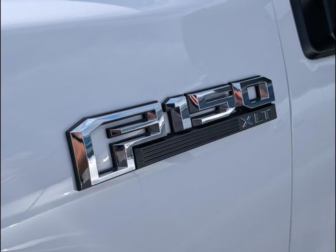 Used 2020 Ford F150 XLT w/ Equipment Group 302A Luxury AWD/4WD image 9