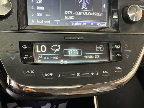 Used 2016 Toyota Avalon Limited w/ Toyota Safety Sense Package image 19