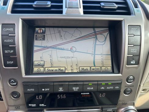 Used 2011 Lexus GX 460 image 33