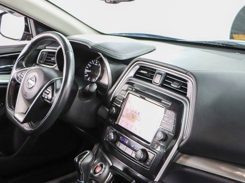 Used 2023 Nissan Maxima SV w/ Floor Mat Group image 25