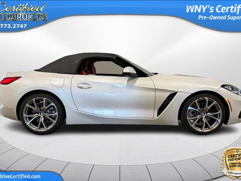 Used 2022 BMW Z4 sDrive30i w/ Premium Package 2 RWD image 4