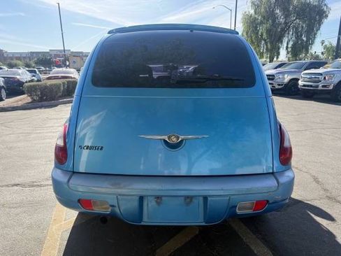 Used 2009 Chrysler PT Cruiser FWD image 4