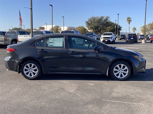 New 2026 Toyota Corolla LE image 4