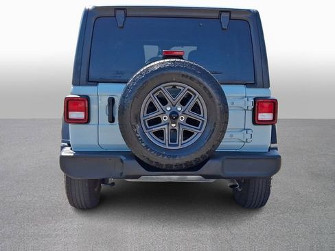 Used 2024 Jeep Wrangler Unlimited Sport AWD/4WD image 5