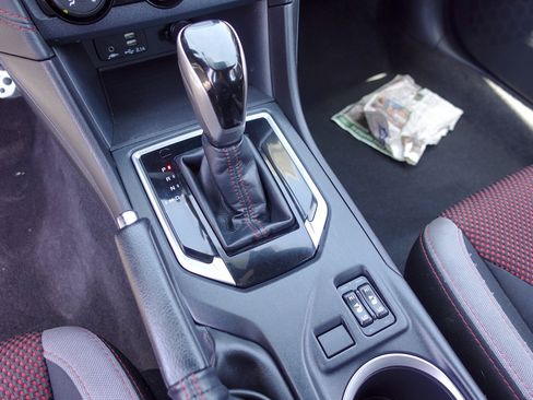 Certified 2022 Subaru Impreza 2.0i Sport AWD/4WD image 19
