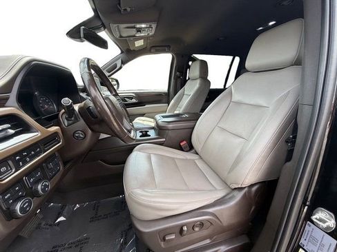 Used 2021 Chevrolet Suburban Z71 w/ Z71 Off-Road Package image 14