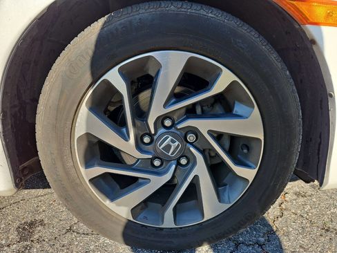 Used 2017 Honda Civic EX image 26