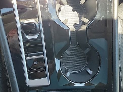 Certified 2024 Volkswagen Atlas SE AWD/4WD image 9