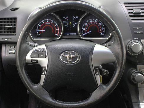 Used 2011 Toyota Highlander SE w/ Tow Pkg FWD image 59