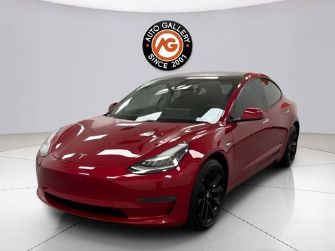 Used 2018 Tesla Model 3 Long Range image 3