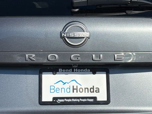 Used 2024 Nissan Rogue S AWD/4WD image 12