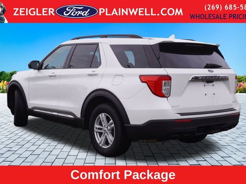 Used 2020 Ford Explorer XLT w/ Comfort Package image 3