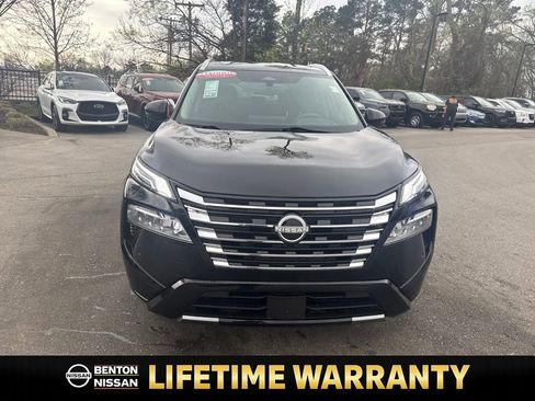 Certified 2024 Nissan Rogue Platinum w/ Platinum Premium Package image 9