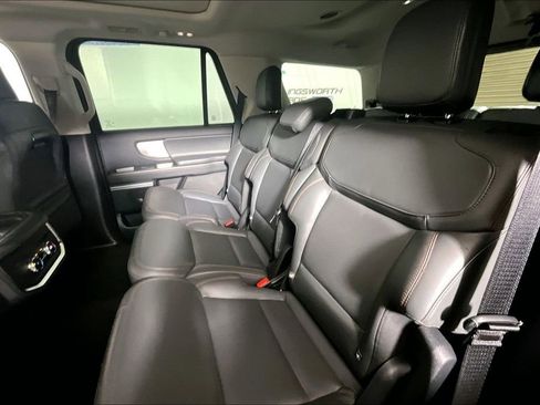 Used 2025 Ford Expedition Active AWD/4WD image 21