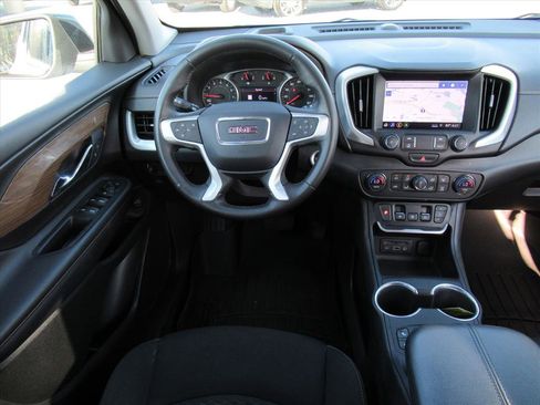 Used 2020 GMC Terrain SLE w/ Driver Convenience Package image 13