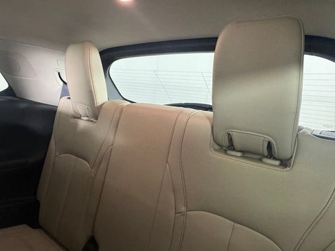 Used 2024 Nissan Pathfinder Platinum w/ Cargo Package AWD/4WD image 32