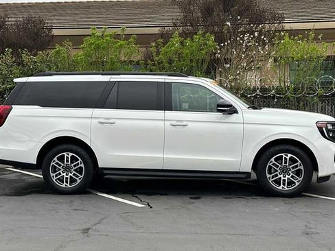 Used 2025 Ford Expedition Max Active image 7