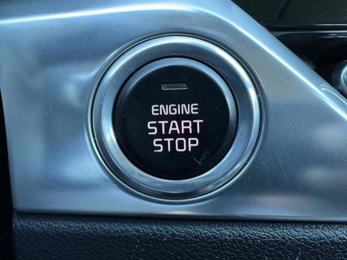 Used 2022 Kia Niro EX FWD image 36