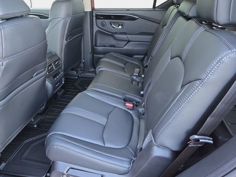 New 2025 Honda Pilot EX-L image 15