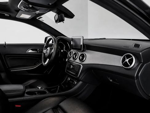 Used 2016 Mercedes-Benz GLA 250 image 12