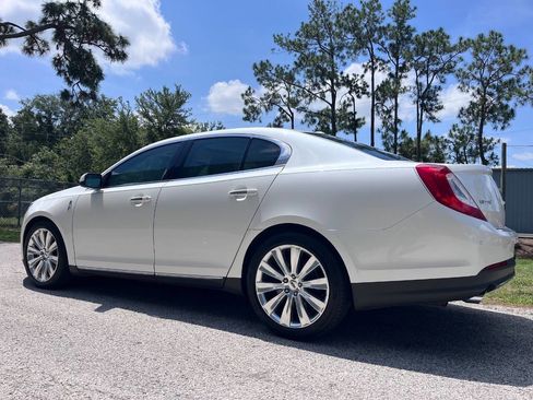 Used 2014 Lincoln MKS AWD w/ Equipment Group 201A image 4