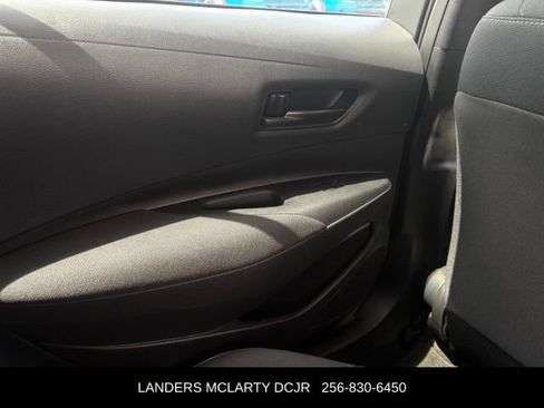 Used 2023 Toyota Corolla LE FWD image 17