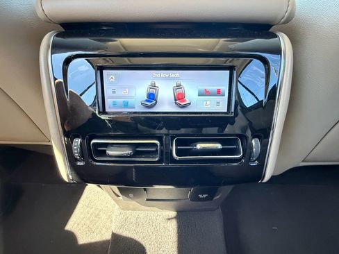 Used 2021 Lincoln Aviator Reserve w/ Equipment Group 202A AWD/4WD image 16