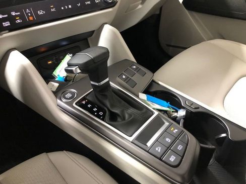 New 2026 Kia Sportage EX w/ EX Panorama Roof Package image 31